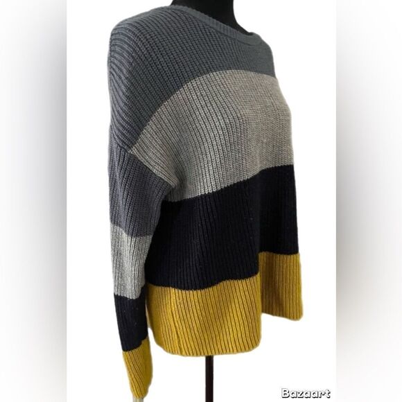 "Alli & Rob"  Multi colored striped oversized sweater. Size large - Picture 4 of 10